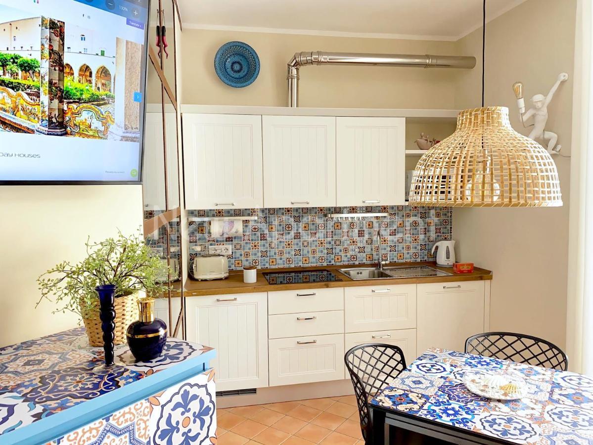 Caprese Experience - Light Blu Apt - Dante Napels Buitenkant foto